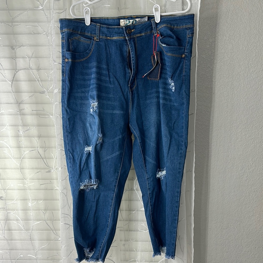 Blue Boyfriend Distressed Jeans with Raw Hem